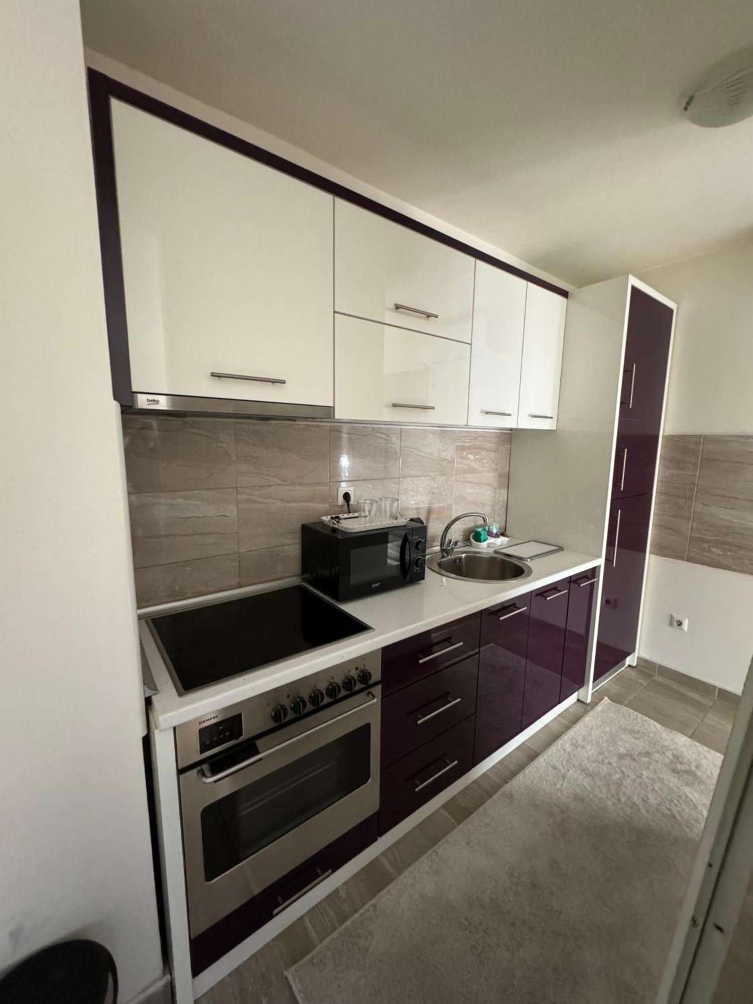 Appartement Amina à Tuzla Extérieur photo