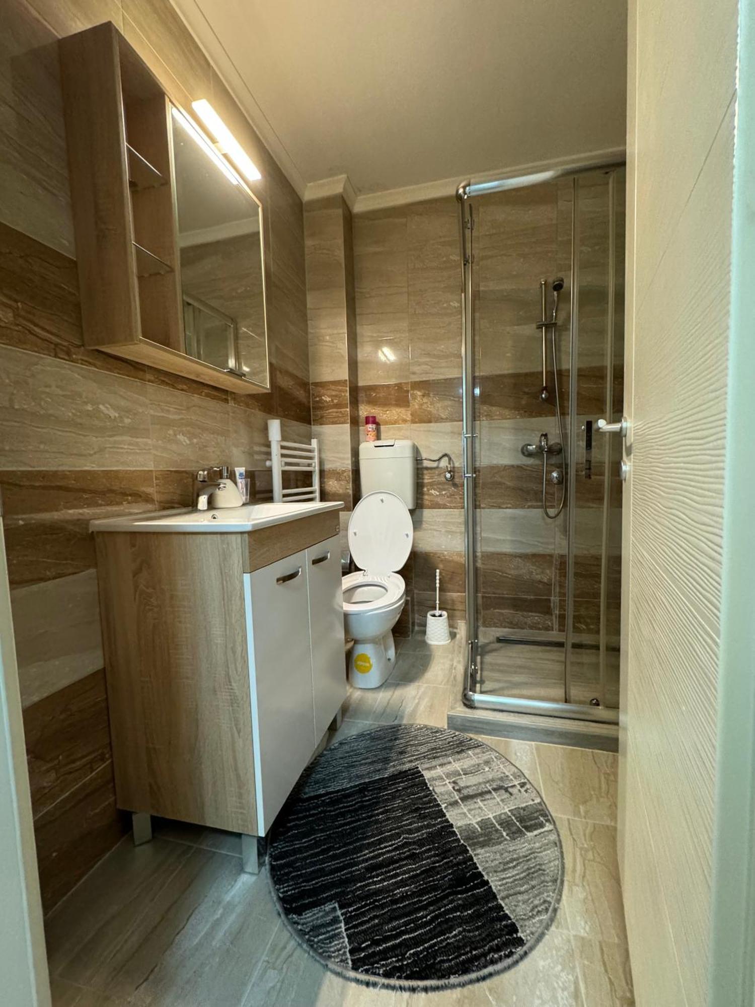 Appartement Amina à Tuzla Extérieur photo